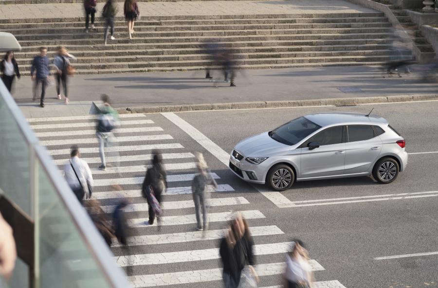  Seat Ibiza 2017 года  (WW) (фото 11 из 40)